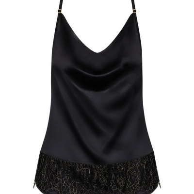 Body preto acetinado com alças finas e renda na parte inferior