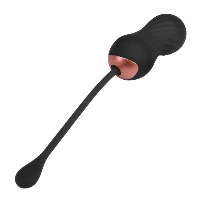 Produto preto em silicone com textura ondulada e detalhes em cobre