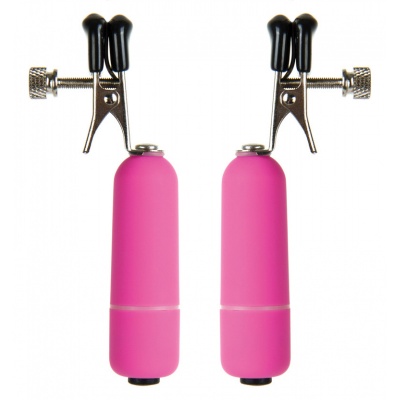 Dois vibradores rosa com pinças metálicas ajustáveis em fundo branco