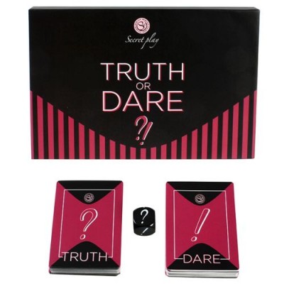 Jogo de cartas Truth or Dare com cartas, dado e embalagem preta com rosa.