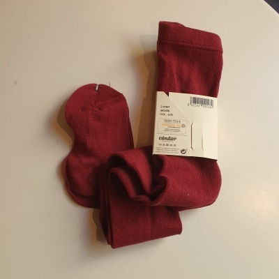 Meias vermelhas Condor com etiqueta