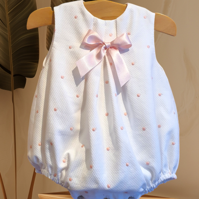 Body branco para bebé com bolinhas cor-de-rosa e laço cor-de-rosa
