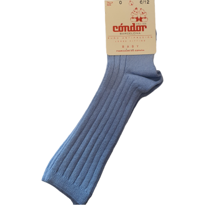 Meias azuis de criança com etiqueta Cóndor Barcelona