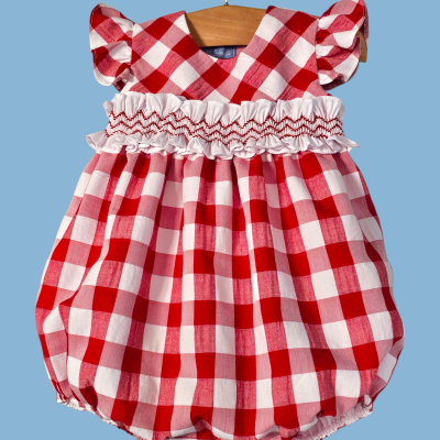 Vestido de bebé xadrez vermelho e branco com folhos branca