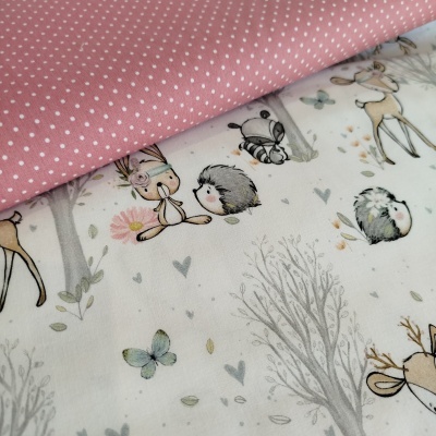 Tecido algodão estampado com animais e tecido rosa com bolinhas brancas