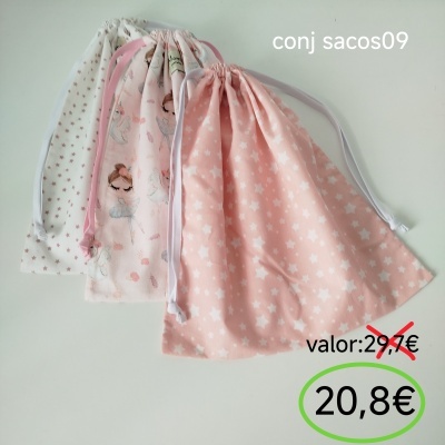 sacos de tecido com padrões de estrelas e bailarinas