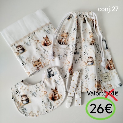 Conjunto de três peças para bebé com padrão de animais e bolsa de tecido branco