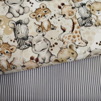 Tecido com estampado de animais bebé e tecido listrado cinza e branco
