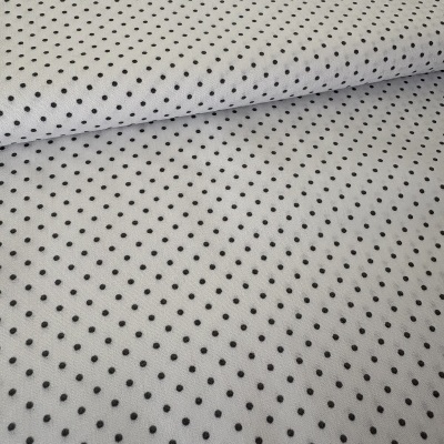 Tecido cinza com bolinhas pretas pequenas