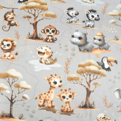 Tecido infantil com desenho de animais selvagens e árvores em tons neutros