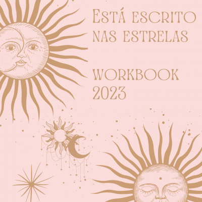 Capa de workbook com design de sóis, lua e estrelas em rosa e dourado