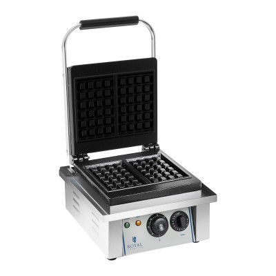 Máquina de waffles elétrica ROYAL com tampa aberta e botões giratórios