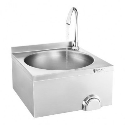 Pia de aço inoxidável quadrada com torneira curva, água a correr e pedal na base