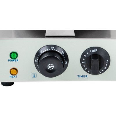 Painel frontal de aparelho elétrico com botões e luzes indicadoras.