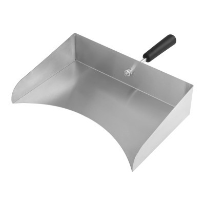 Pá metálica com cabo preto e formato trapezoidal