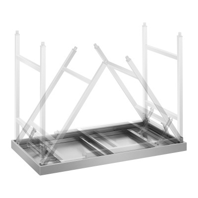 Mesa de centro retangular com tampo de vidro e estrutura metálica prateada