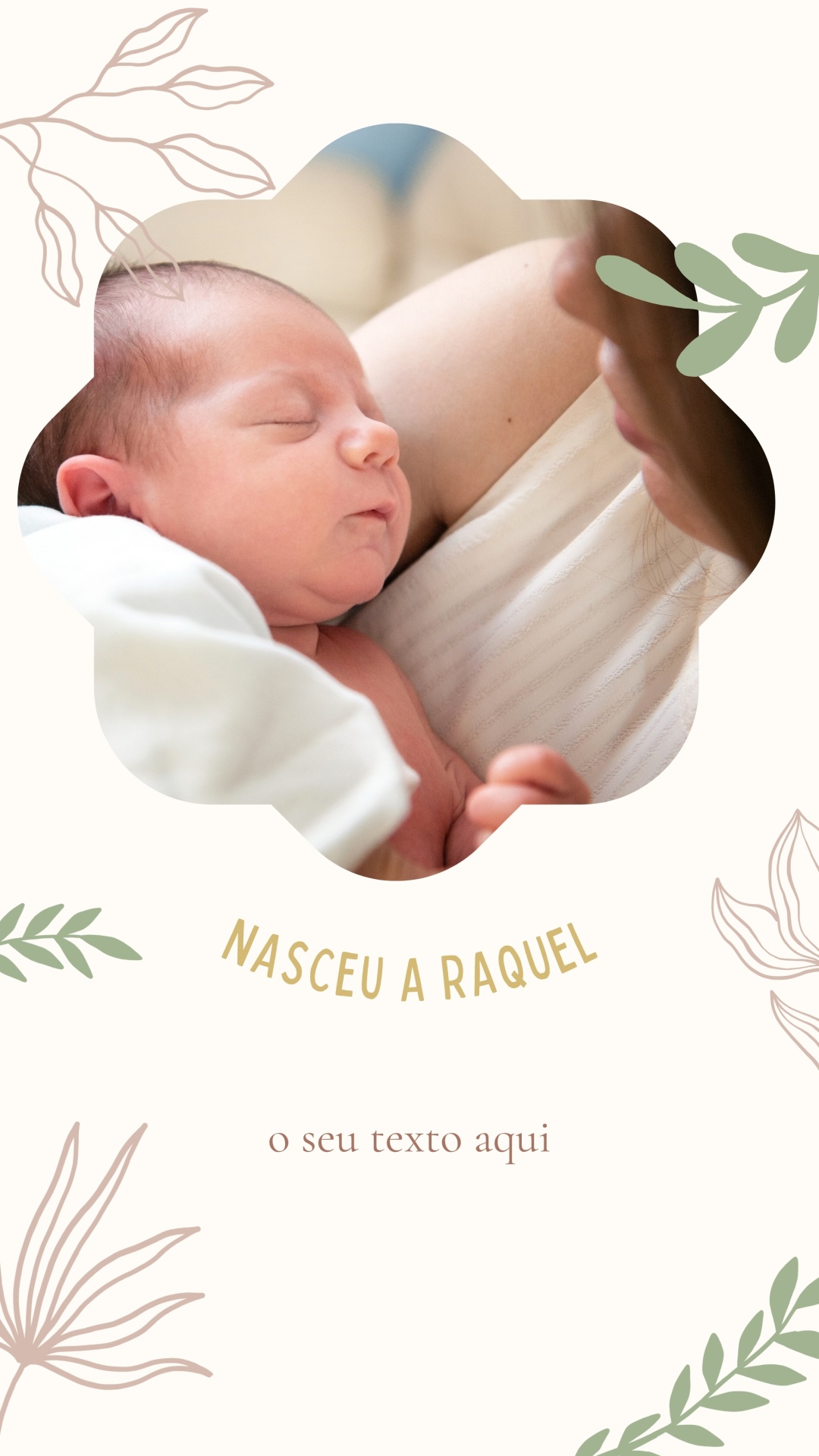 Cartão de anúncio de nascimento com foto de um bebé recém-nascido a dormir no braço de uma mulher