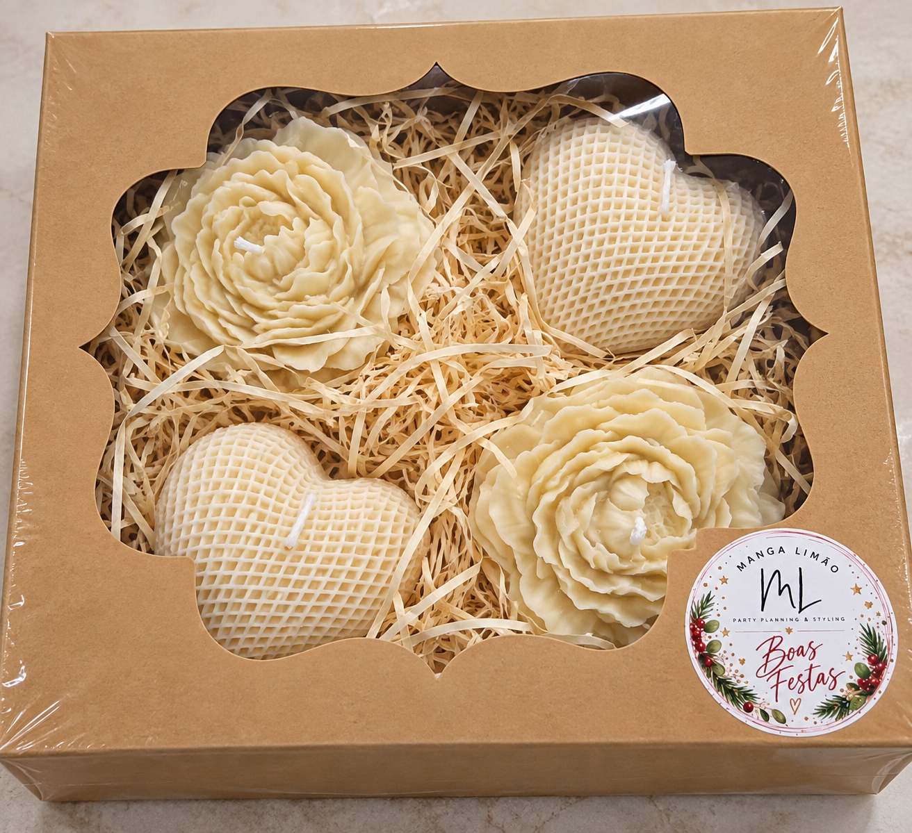Caixa presente de Natal com 4 velas artesanais de soja aroma a canela