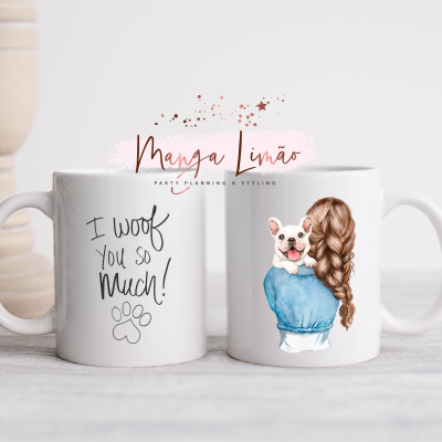 Duas canecas com texto e ilustração de mulher com cão