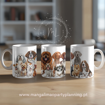 Três canecas brancas com ilustrações de cães diversos