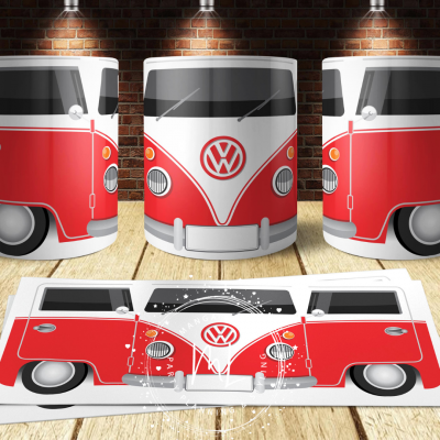 Canecas e porta-chaves com design da carrinha Volkswagen vermelha e branca