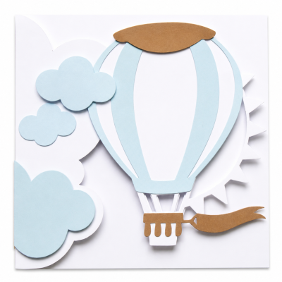 Ilustração em papel recortado de balão de ar quente azul e castanho com nuvens e sol.