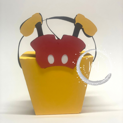 Embala colorida em forma de personagem com orelhas em cartão sobre fundo claro