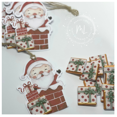 Etiquetas de Natal de Pai Natal em madeira para pendurar