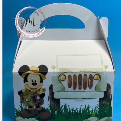Caixa de papel decorada com Mickey explorador e jipe verde