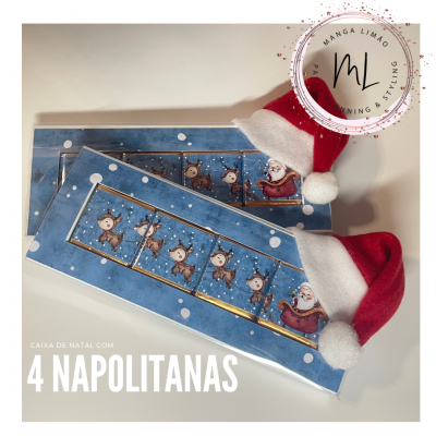 Conjuntos de 4 napolitanas de chocolate com embalagem azul natalícia e dois gorros de Natal vermelhos.