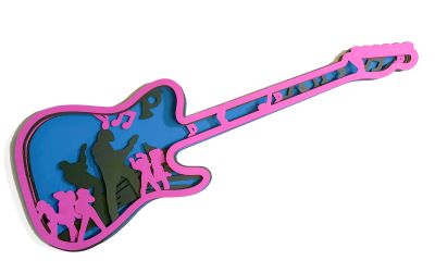 Relógio de parede em forma de guitarra azul e rosa com silhuetas de músicos