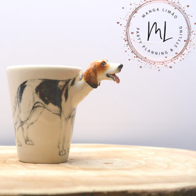 Caneca de cerâmica com figura de cão 3D