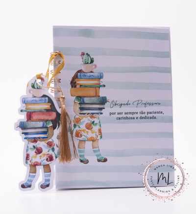 Marcador de livros e caixa ilustrados com menina segurando livros, fundo com riscas e texto de agradecimento à professora