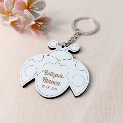 Porta-chaves joaninha branco com texto gravado 