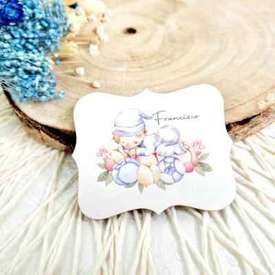 Etiqueta decorativa com ilustração de bebés e o nome Francisco