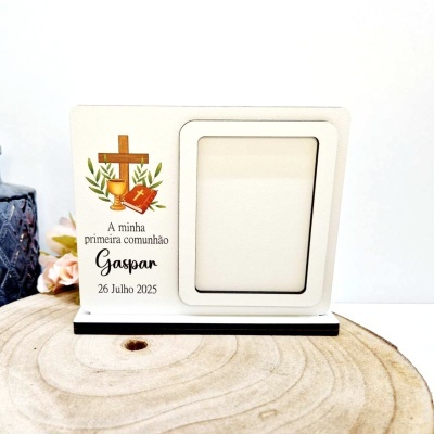 Moldura fotografia primeira comunhão com cruz e cálice em madeira