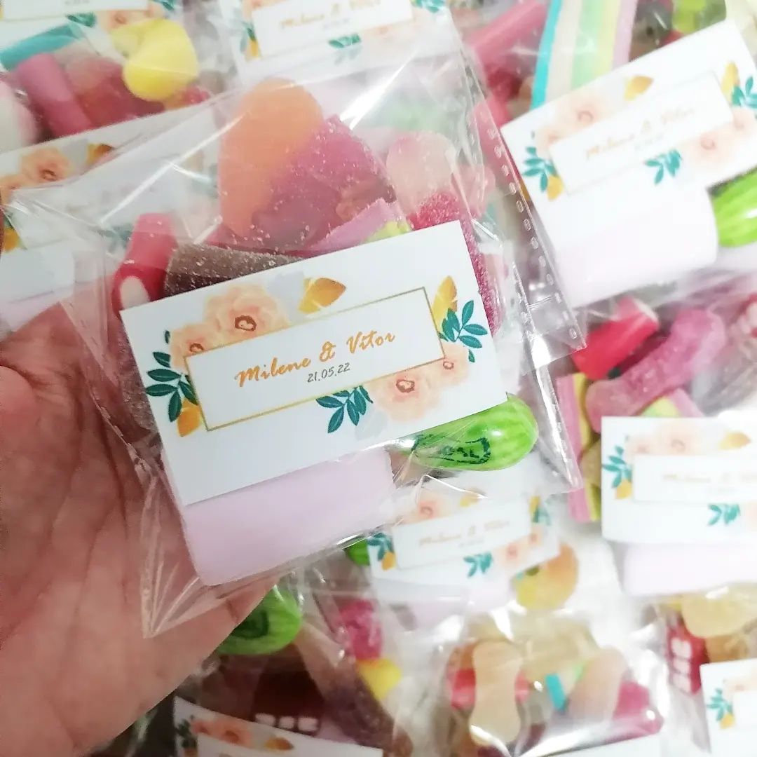 saquinhos de gomas personalizados para casamento