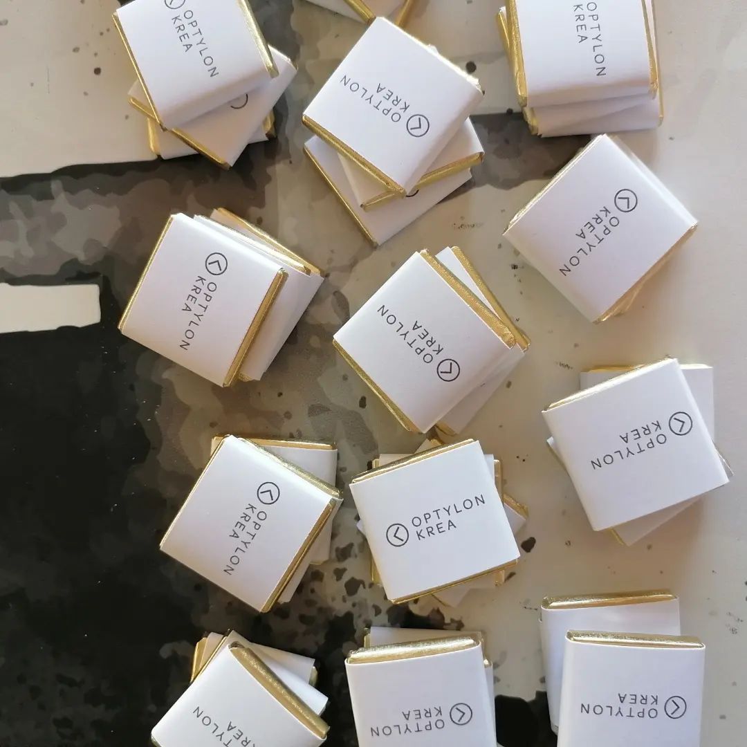 mini quadradinhos de chocolate personalizados
