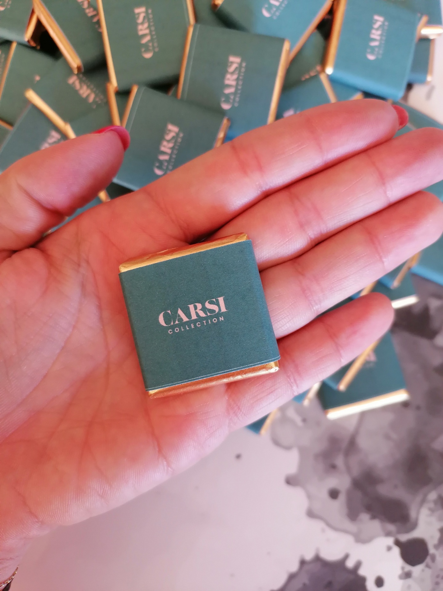 mini quadrados de chocolate personalizados para empresas