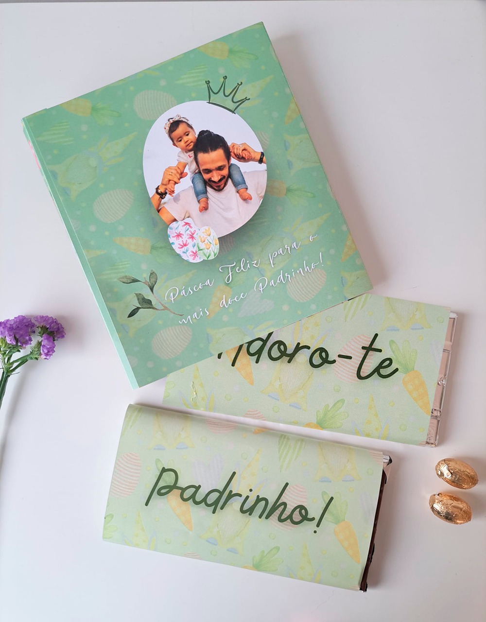Caixa de Páscoa verde com chocolates e texto dedicada ao padrinho.
