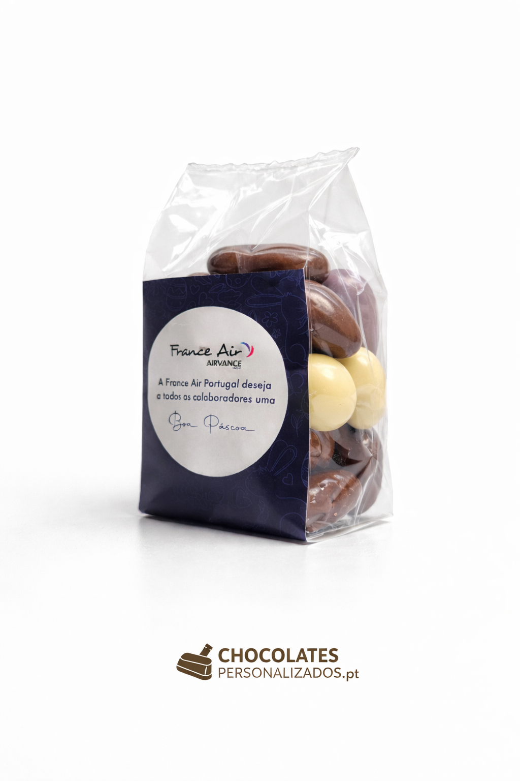 Pacote de amêndoas de chocolate coloridas com etiqueta personalizada da France Air Portugal