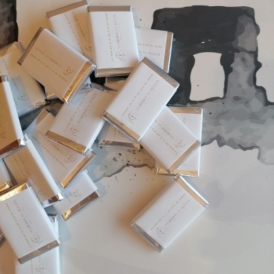 Mini&#x20;Chocolates&#x20;10gr&#x20;com&#x20;o&#x20;logotipo&#x20;da&#x20;empresa