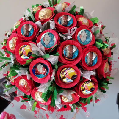 Gigante&#x20;Bouquet&#x20;com&#x20;Bombons&#x20;de&#x20;Chocolate&#x20;e&#x20;Pralin&#x00E9;