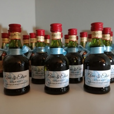 Miniaturas&#x20;Licor&#x20;Beir&#x00E3;o&#x20;Personalizadas&#x20;&#x7C;&#x20;Lembran&#x00E7;as&#x20;para&#x20;Celebra&#x00E7;&#x00F5;es&#x20;ou&#x20;Eventos