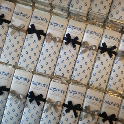 Mini&#x20;Chocolates&#x20;50gr&#x20;com&#x20;o&#x20;logotipo&#x20;da&#x20;empresa