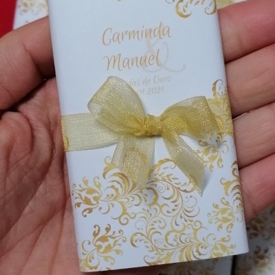 Lembran&#x00E7;as&#x20;Bodas&#x20;de&#x20;Ouro&#x20;-&#x20;Mini&#x20;Chocolates&#x20;20gr&#x20;personalizados