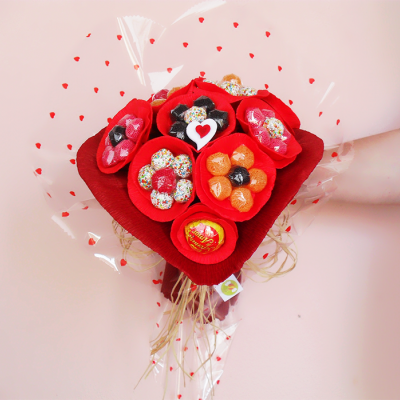 Bouquet&#x20;de&#x20;Gomas&#x20;em&#x20;forma&#x20;de&#x20;cora&#x00E7;&#x00E3;o&#x21;