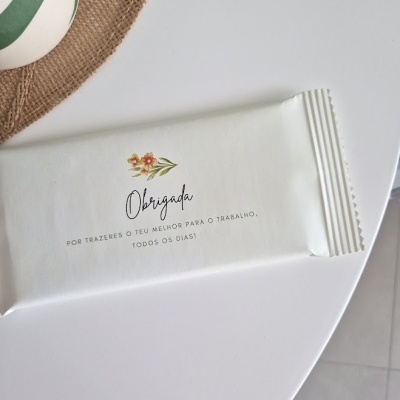 Chocolate&#x20;grande&#x20;100gr&#x20;com&#x20;design&#x20;personalizado&#x20;para&#x20;empresas