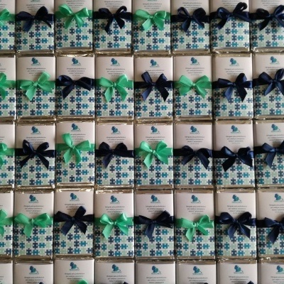 Mini&#x20;Chocolates&#x20;20gr&#x20;com&#x20;o&#x20;logotipo&#x20;da&#x20;empresa