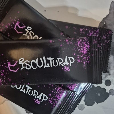 Chocolate&#x20;grande&#x20;100gr&#x20;com&#x20;design&#x20;personalizado&#x20;para&#x20;empresas